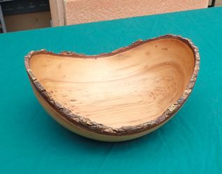 Live Edge Handcarved Pecan Bowl 11"×9.5"x5" vintage