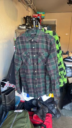 Flannel long sleeve sz L