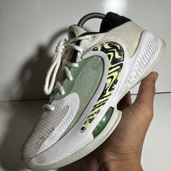 Nike Zoom Freak 4 "Greek Coastline" GS Size 6Y