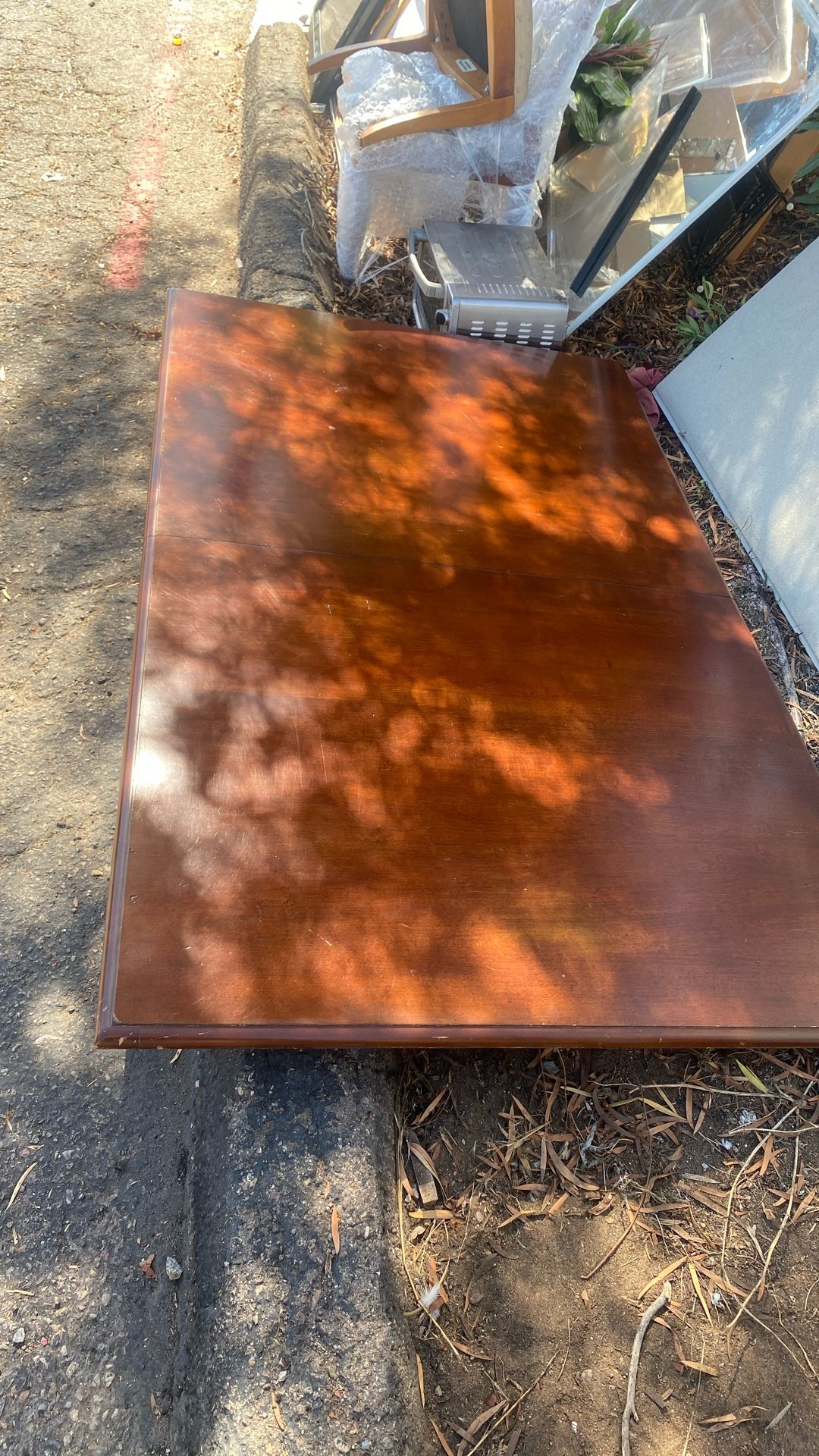 Dining room table