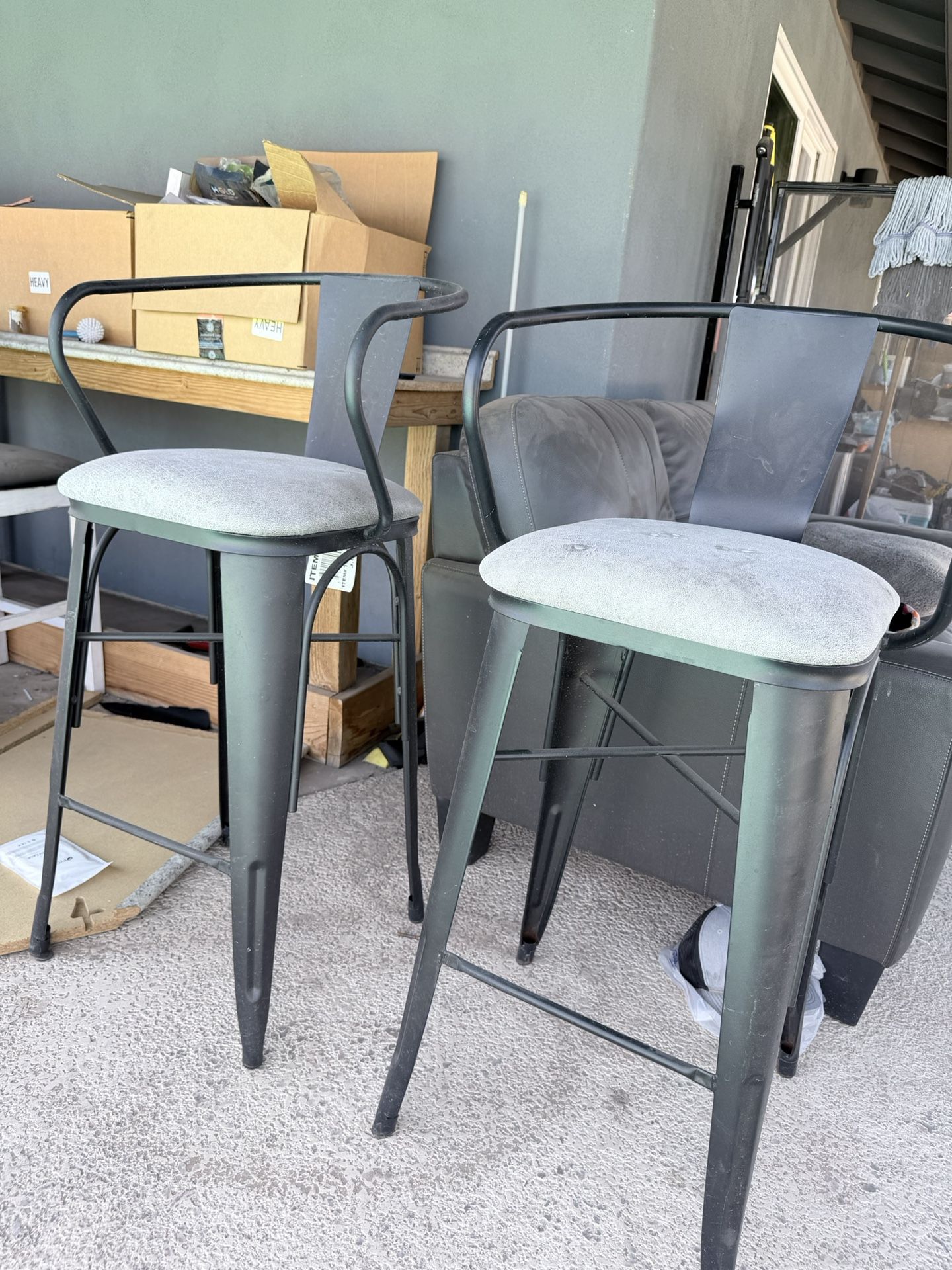 Barstool
