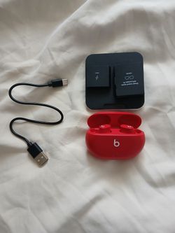 Beats Studio Pro Earnbuds
