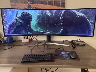 Samsung CRG9 49-inch gaming monitor