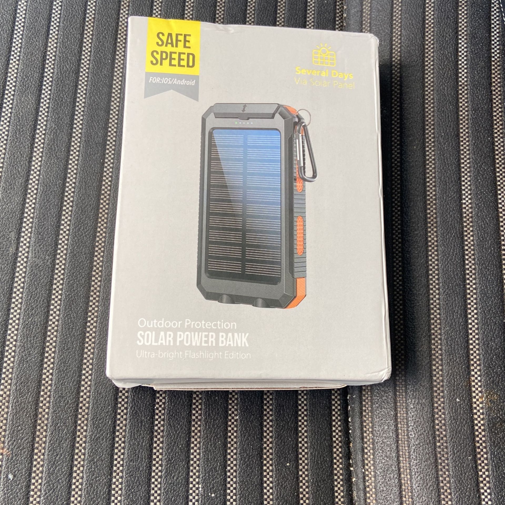 Power Bank Solar for Cell phones