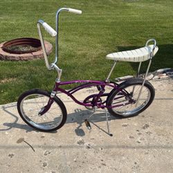 Schwinn Stingray Purple 