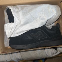  New Balance size 7.5