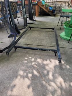 🛏️ twin  size Frame... 🛏️