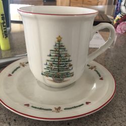 Farberware Gingerbread tree Cup And Saucer