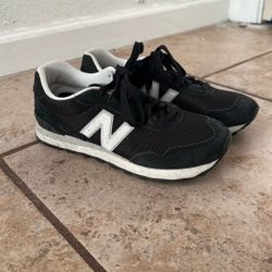 New Balance Woman Shoes 