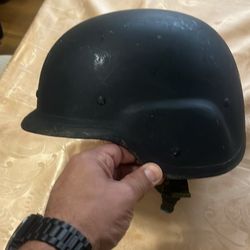 Black Riot Helmet Original