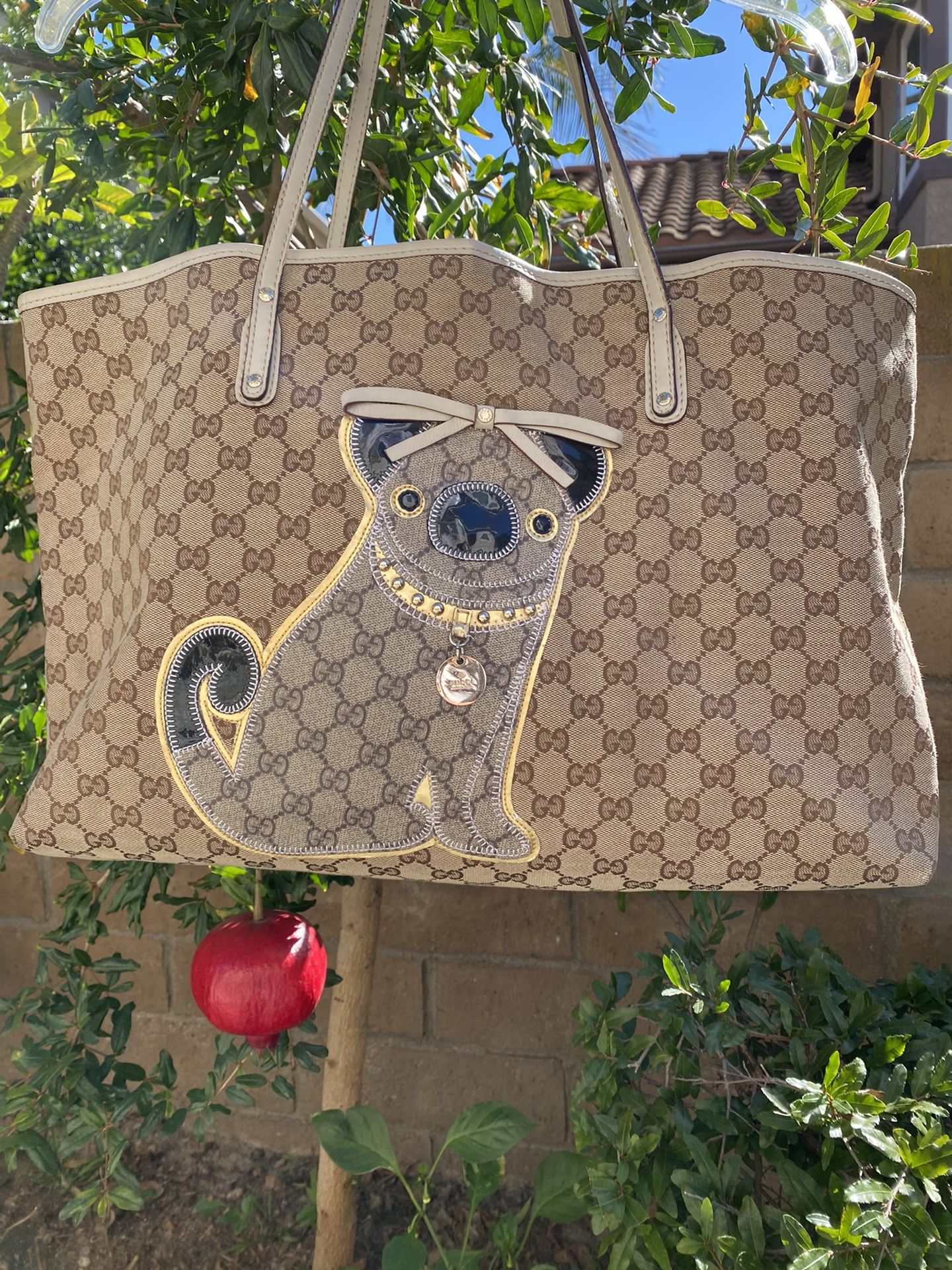 Gucci oliver pug tote clearance