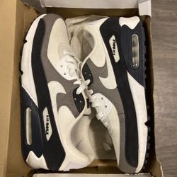 Nike Airmaxs Size 11