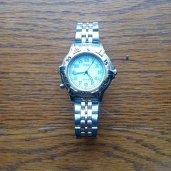 Vintage Guess Indiglo  Watch