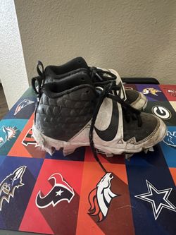 Size 13 Nike Baseball Cleats