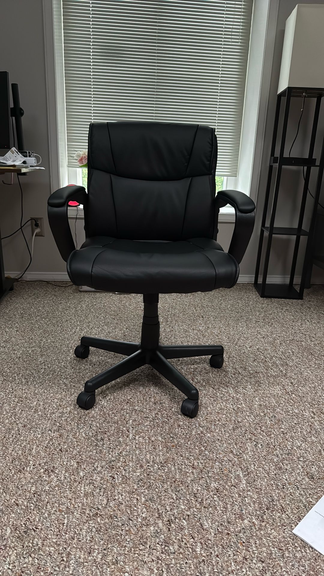 Amazon Basics Rotating Chair 