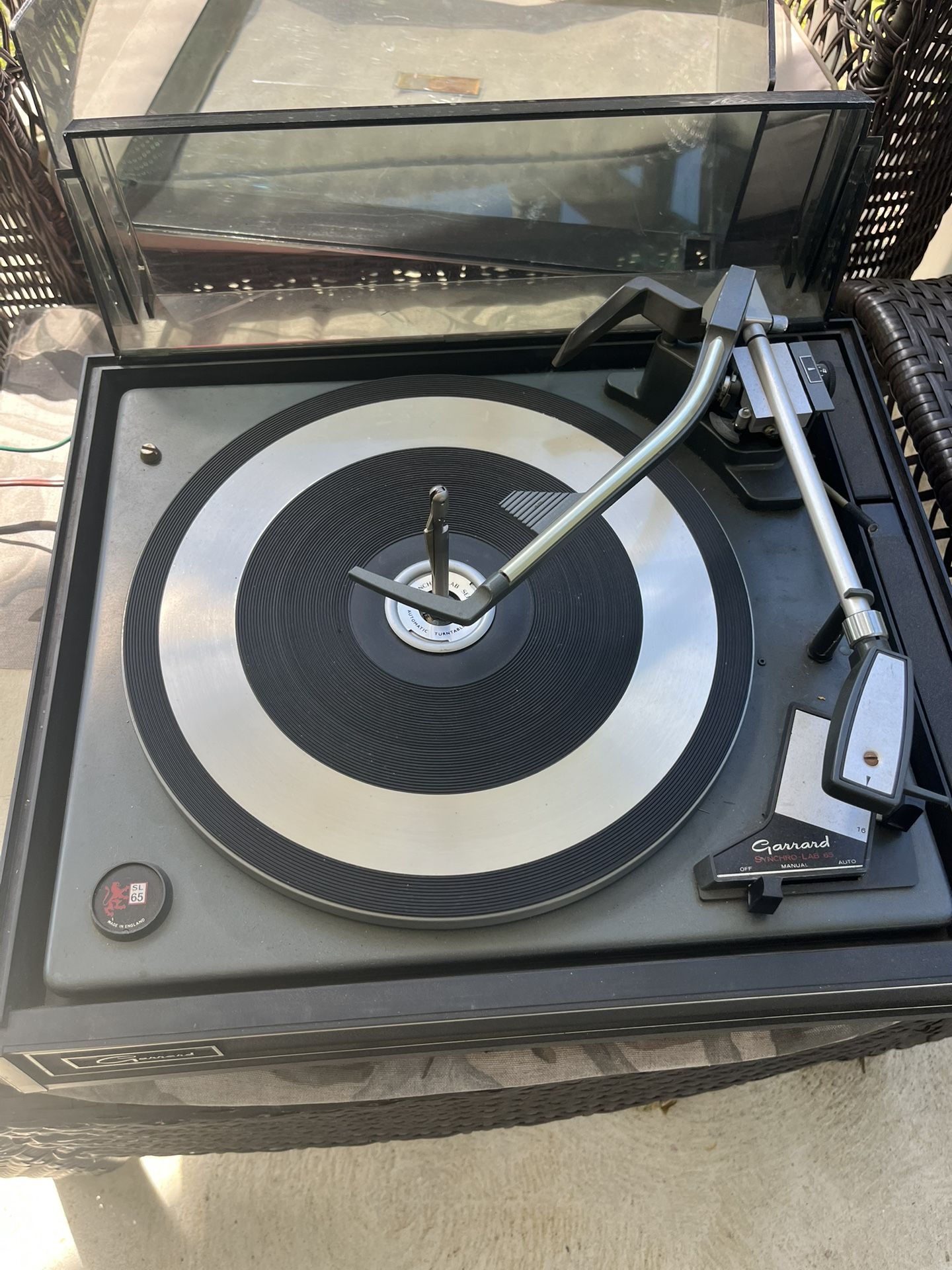 Garrard Synchro Lab 65 turntable. Works