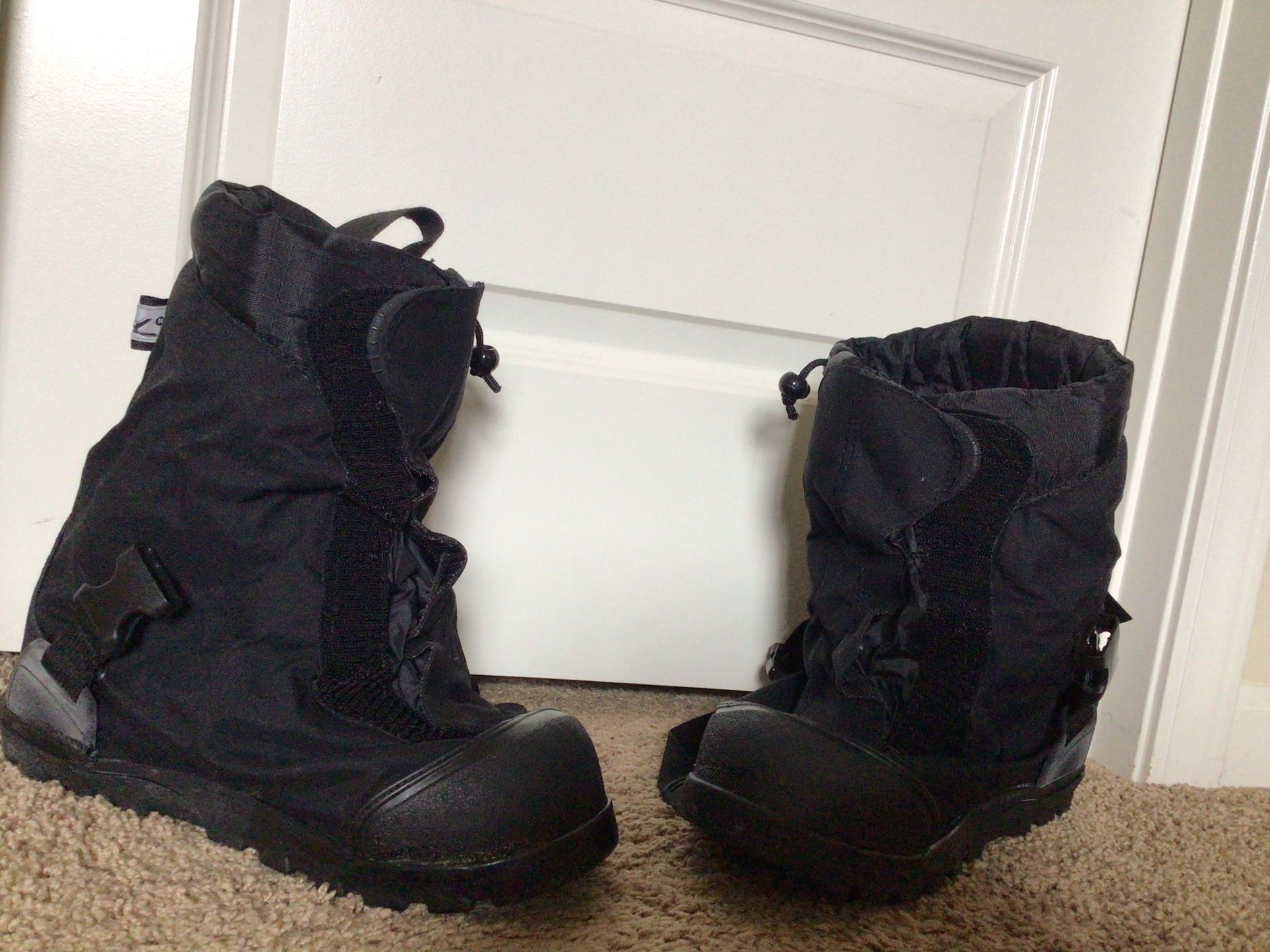 WATER PROOF BOOTS