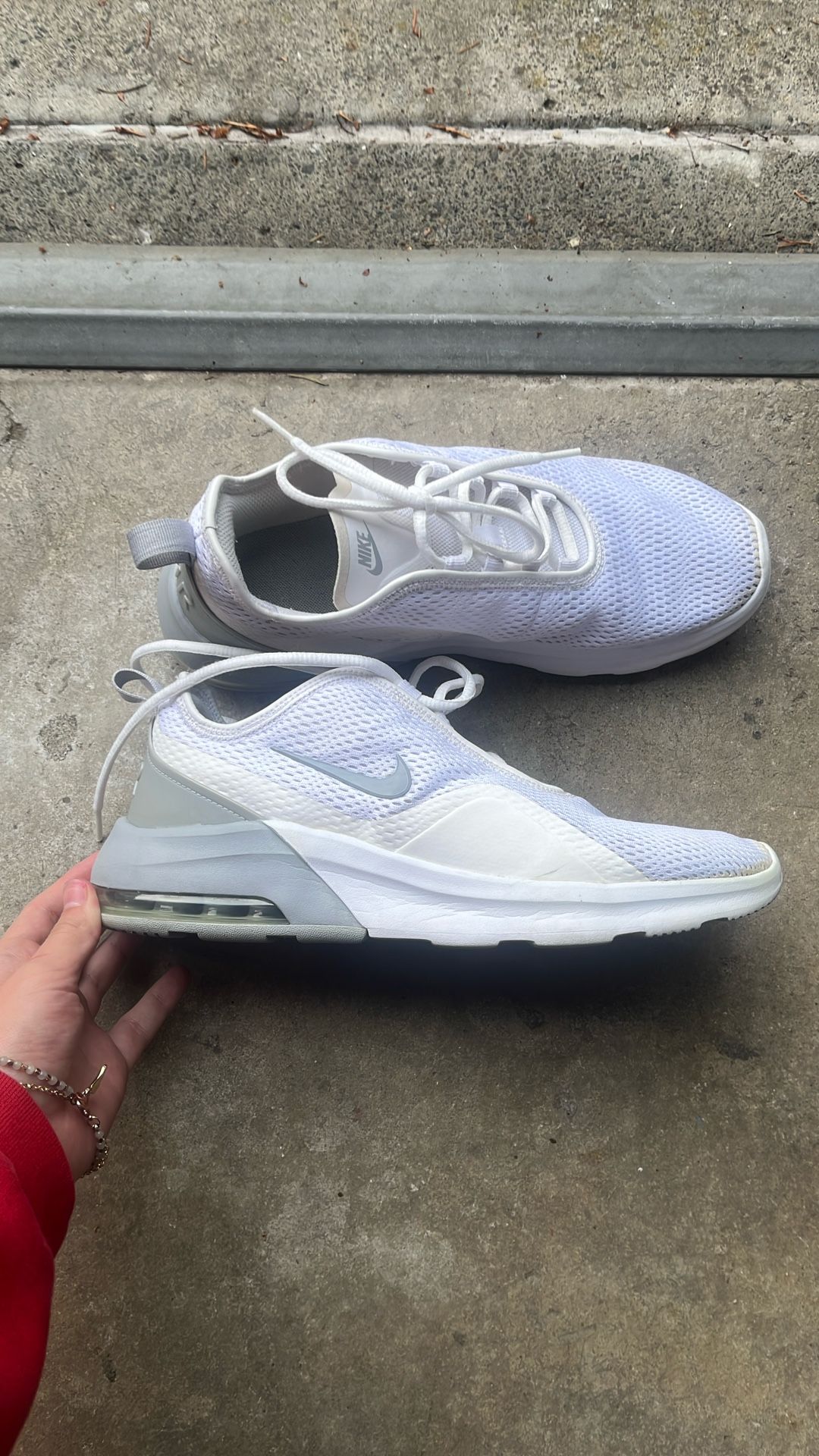 Nike Air Max Motion 2