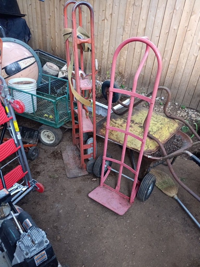 Hand Trucks 25