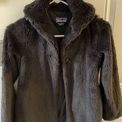 Girl Patagonia Faux Fur Coat Size 10