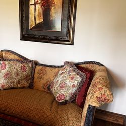 Vintage Floral Sofa 