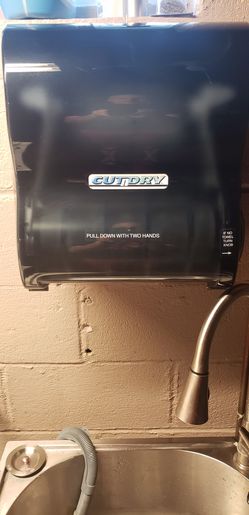 CutnDry Towel Dispenser