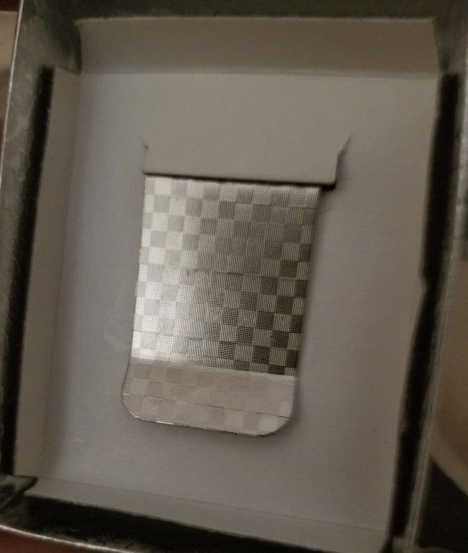 NEW SILVER MONEY CLIP