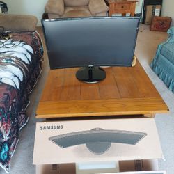 Samsung 27" Curved Monitor 