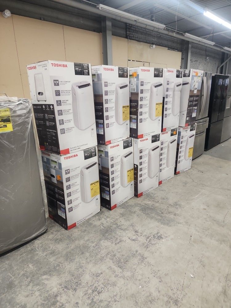 New Toshiba 6000btu Portable AC
