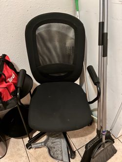 Office chair Black Mesh Back with Arms