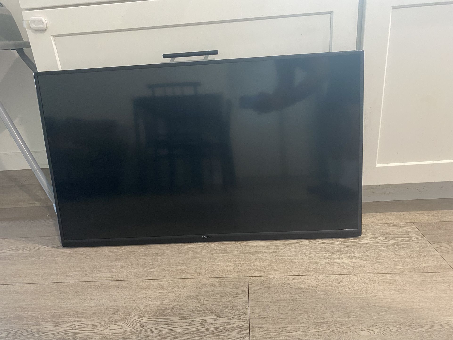 39 In. Vizio Smart TV