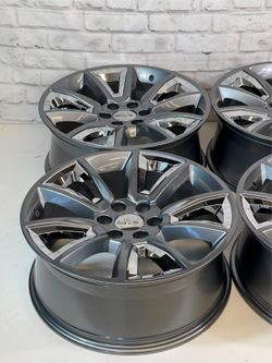 22" Inch WHEELS FIT CHEVY TAHOE SILVERADO GMC CADILLAC 6X139 Gunmetal Chrome