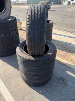 (4) 235-60-18 Bridgestone Run Flat
