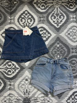 Women’s bottom bundle size 2 and 4