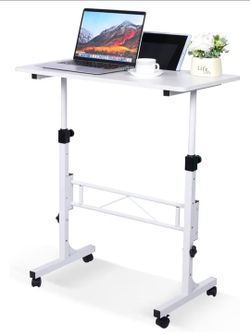 Stand up desk ~ NEW