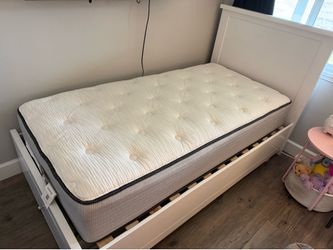 Twin bed and mattress with drawer