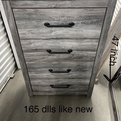 dresser like new 