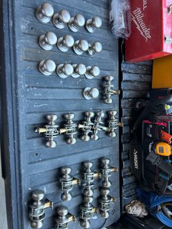 Brush nickel knobs
