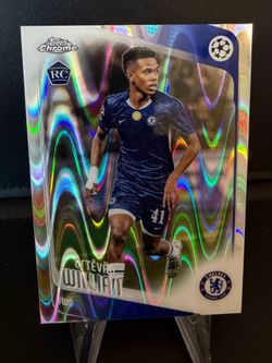 Estevao Willian Topps Chrome Rookie Raywave
