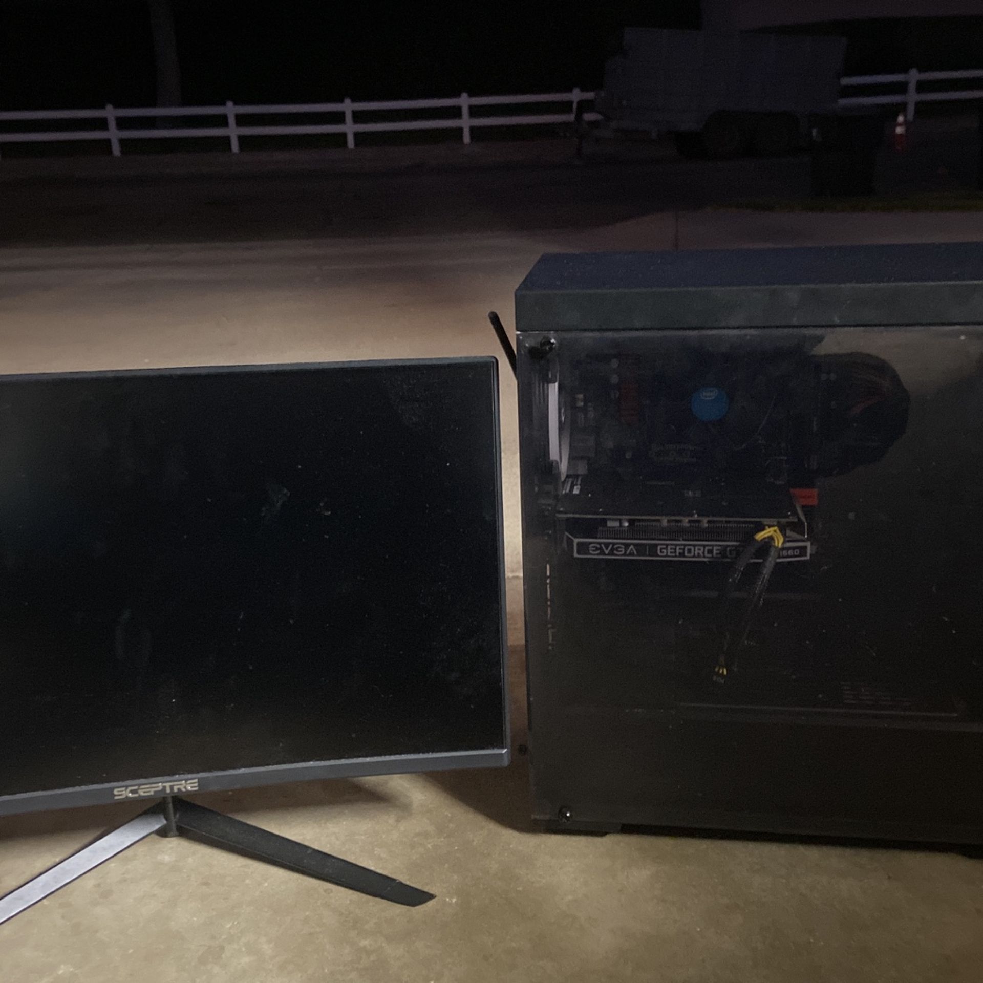 High End Gaming Computer and Gaming Monitor