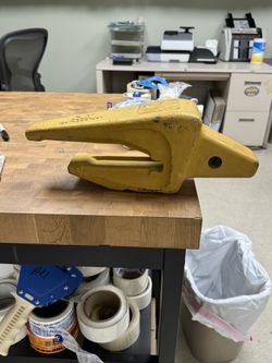 CAT 135-9355 Bucket Adapter