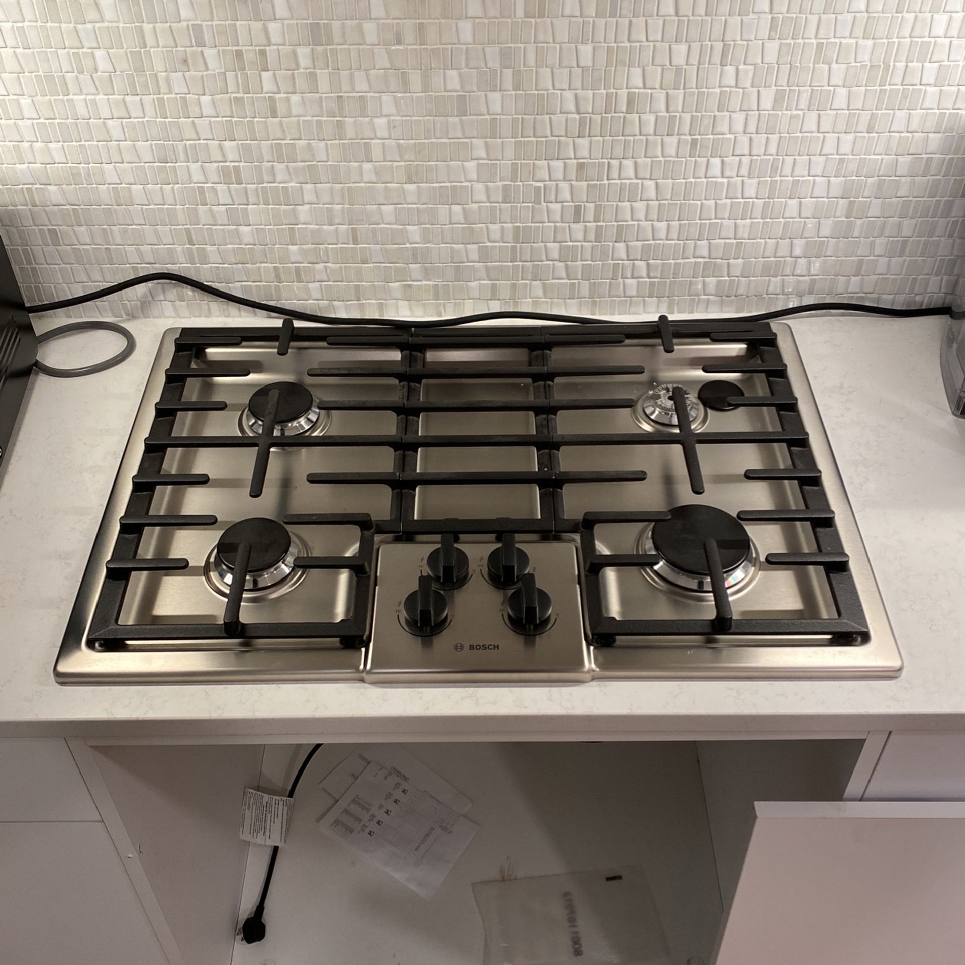 500-series-bosch-gas-cooktop-for-sale-in-seattle-wa-offerup