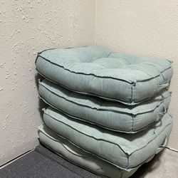 4 Cushion Set