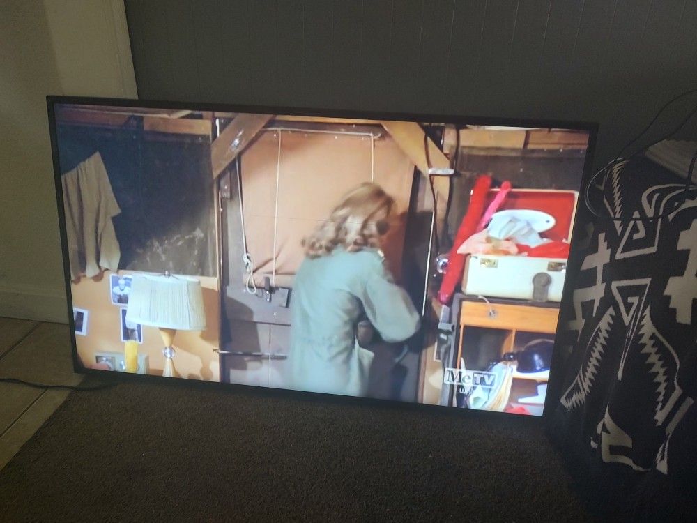 43 Inch 4 K Smart Tv ( Samsung)