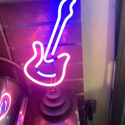 GUITAR NEON SCULPTURE – 4GUITM LIGHT With Stand 