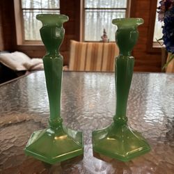 ANTIQUE FENTON 8.5" JADE GREEN FLORENTINE CANDLESTICK PAIR CANDLE HOLDER VINTAGE