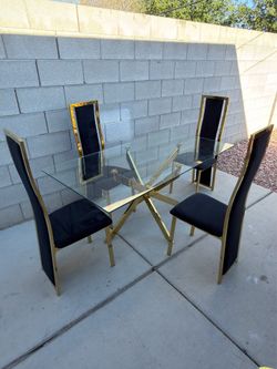 Dinning table
