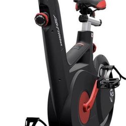 Life Fitness IC4 Indoor Cycle Bike