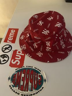 Supreme Bucket Hat