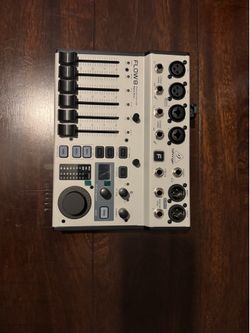 Behringer FLOW 8